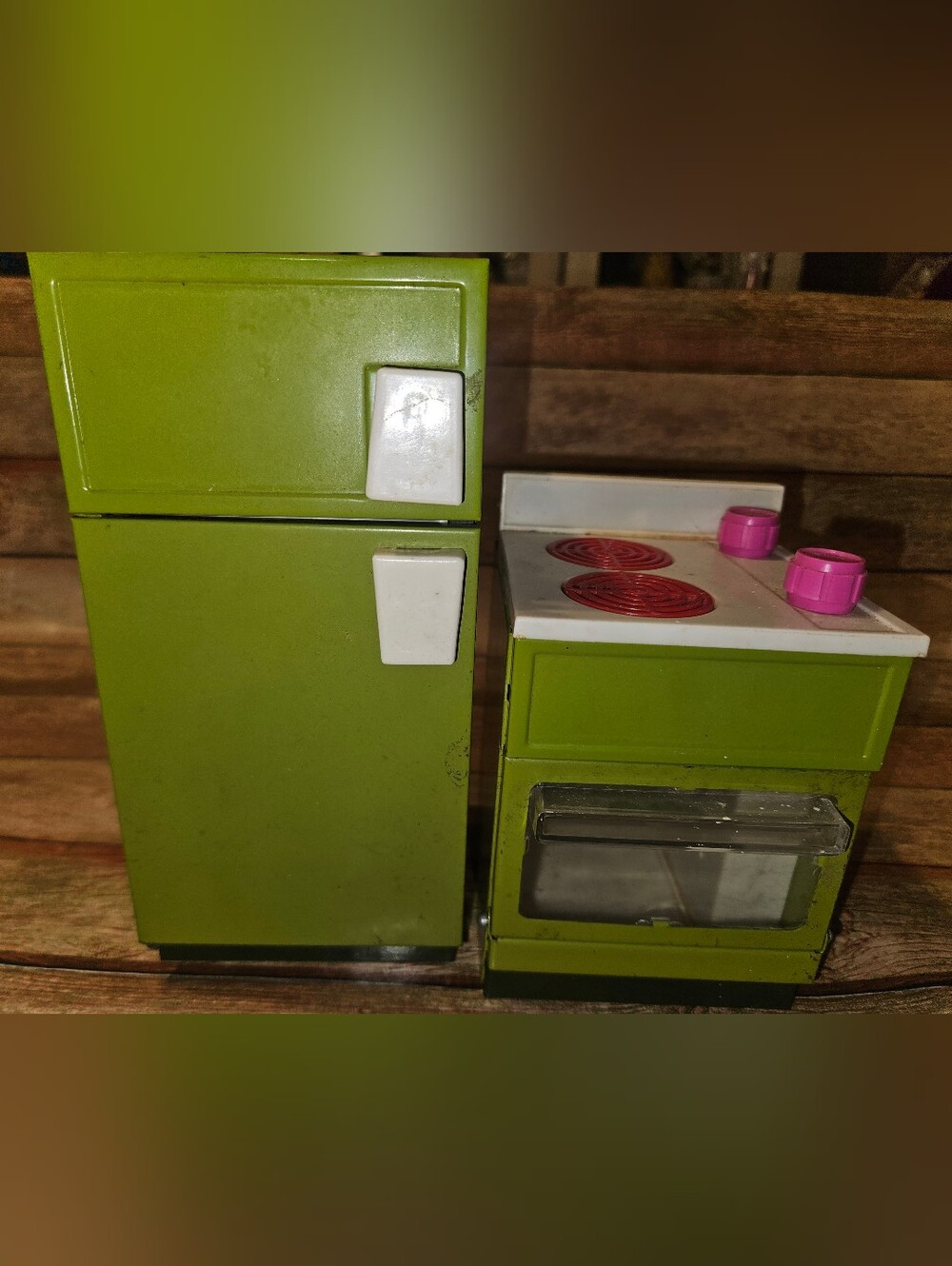 Vintage Buddy L Turtledove  2 piece 1970’s avocado stove refrigerator metal play